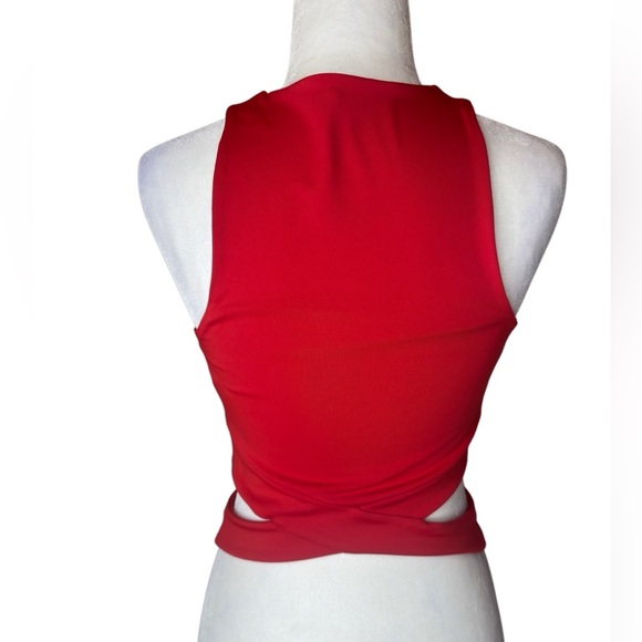 NWOT Express Body contour cut out crop tank size Small - Picture 3 of 7